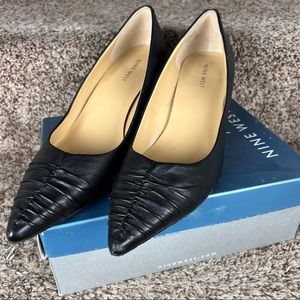 Nine West Black Leather Low Pumps